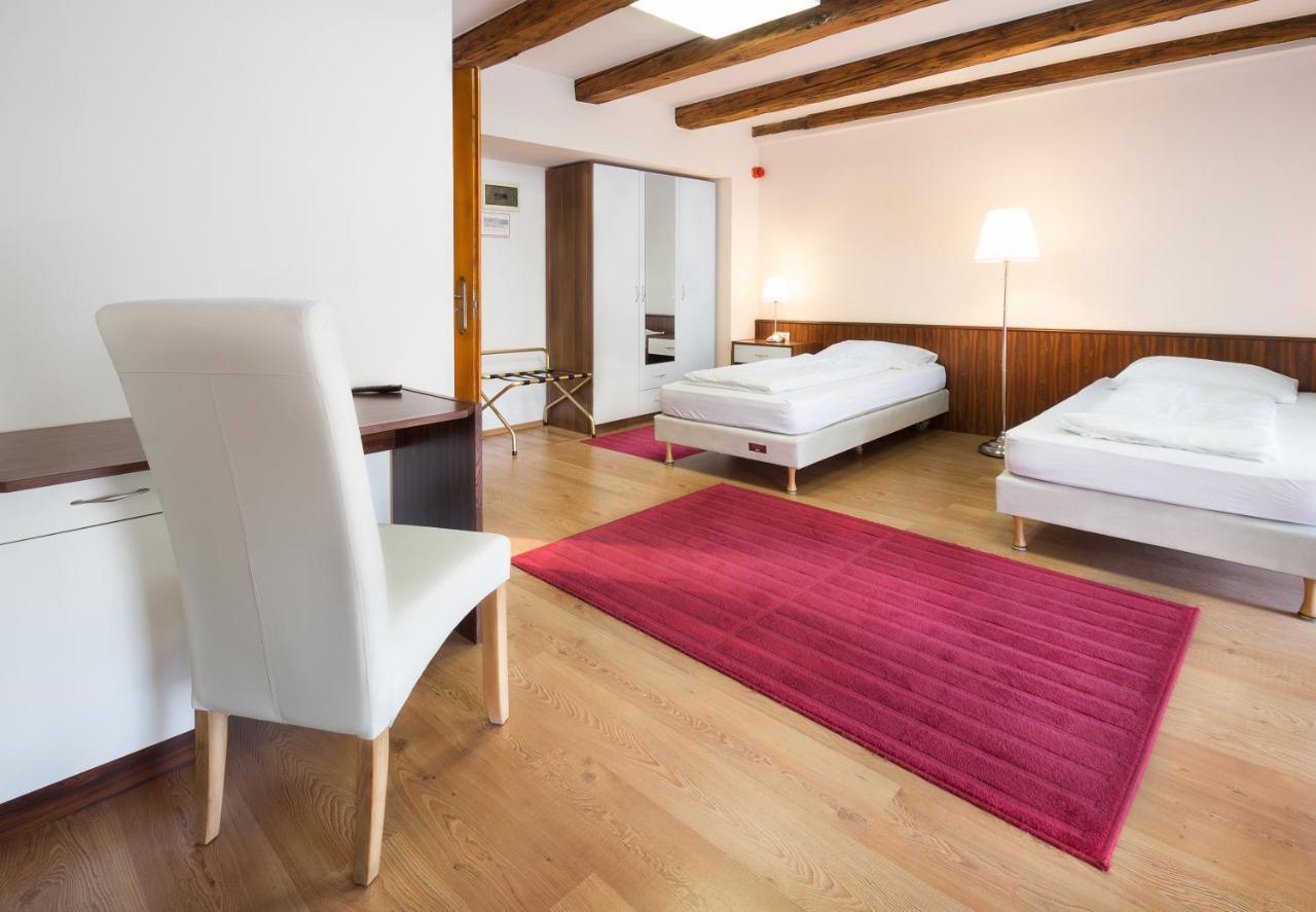 Rubra Panzio Bed & Breakfast Vác Dış mekan fotoğraf