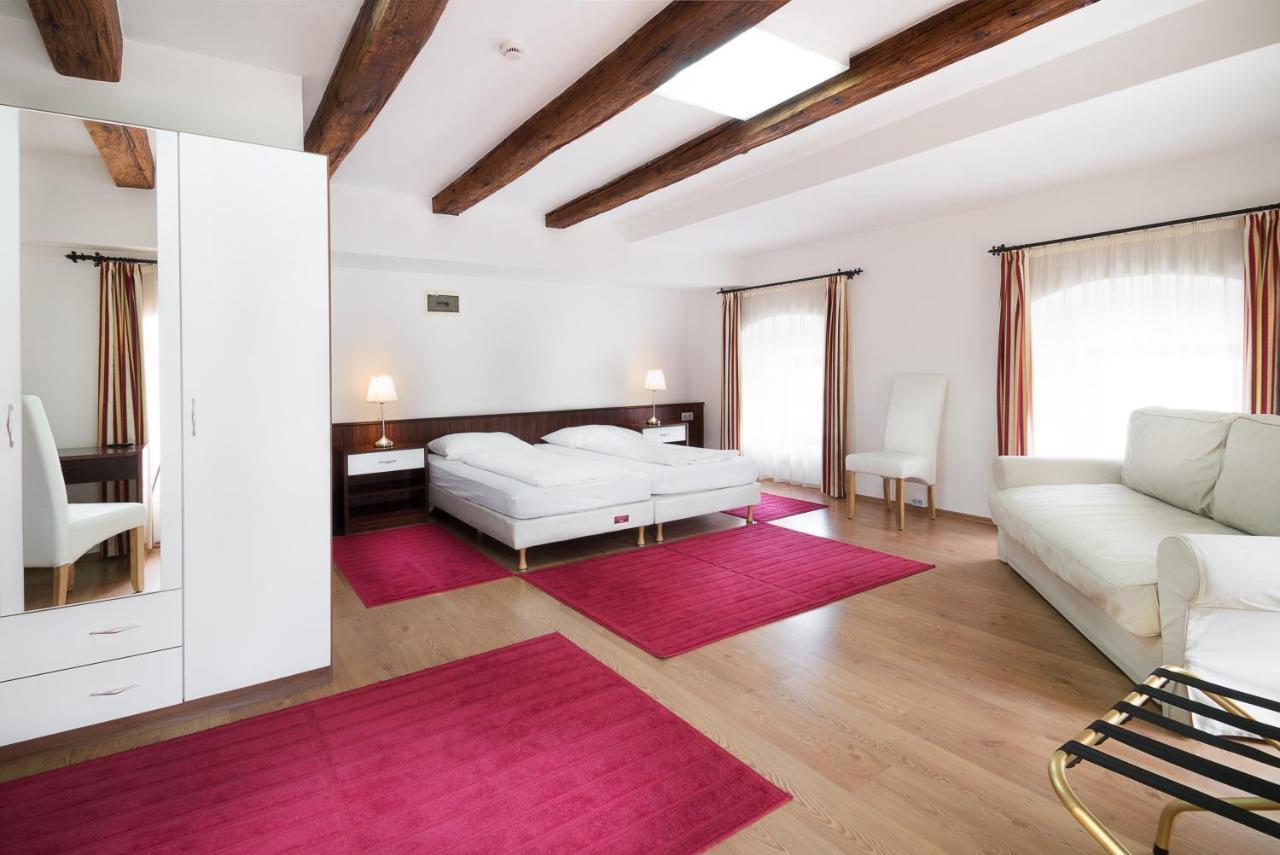 Rubra Panzio Bed & Breakfast Vác Dış mekan fotoğraf